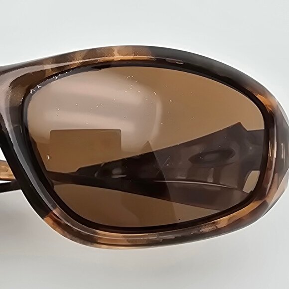 *SOLD* Oakley OO9091-03 Encounter Topaz Tortoise Frame Dark Bronze Lens Sunglass - Picture 13 of 14